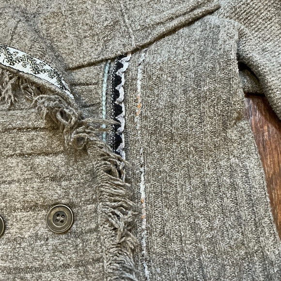 Free People Cuddle Bear Admiral Cardigan Sweater Women’s Size Small in Taupe - Picture 6 of 13